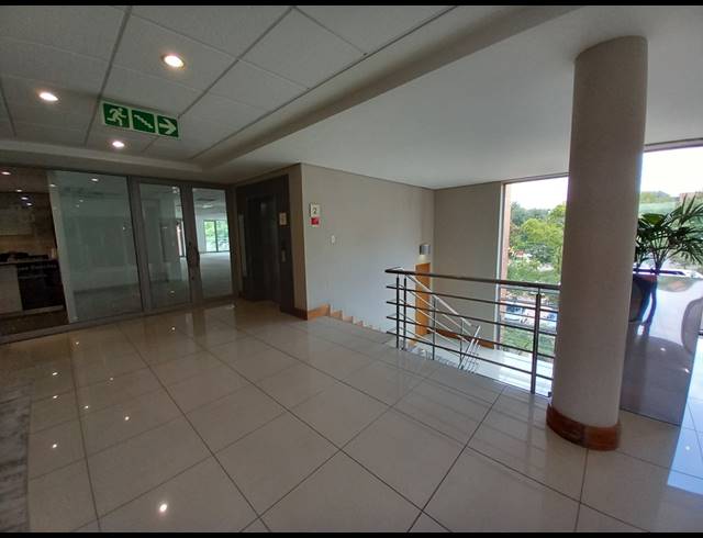 329M² OFFICE TO LET IN BRYANSTON